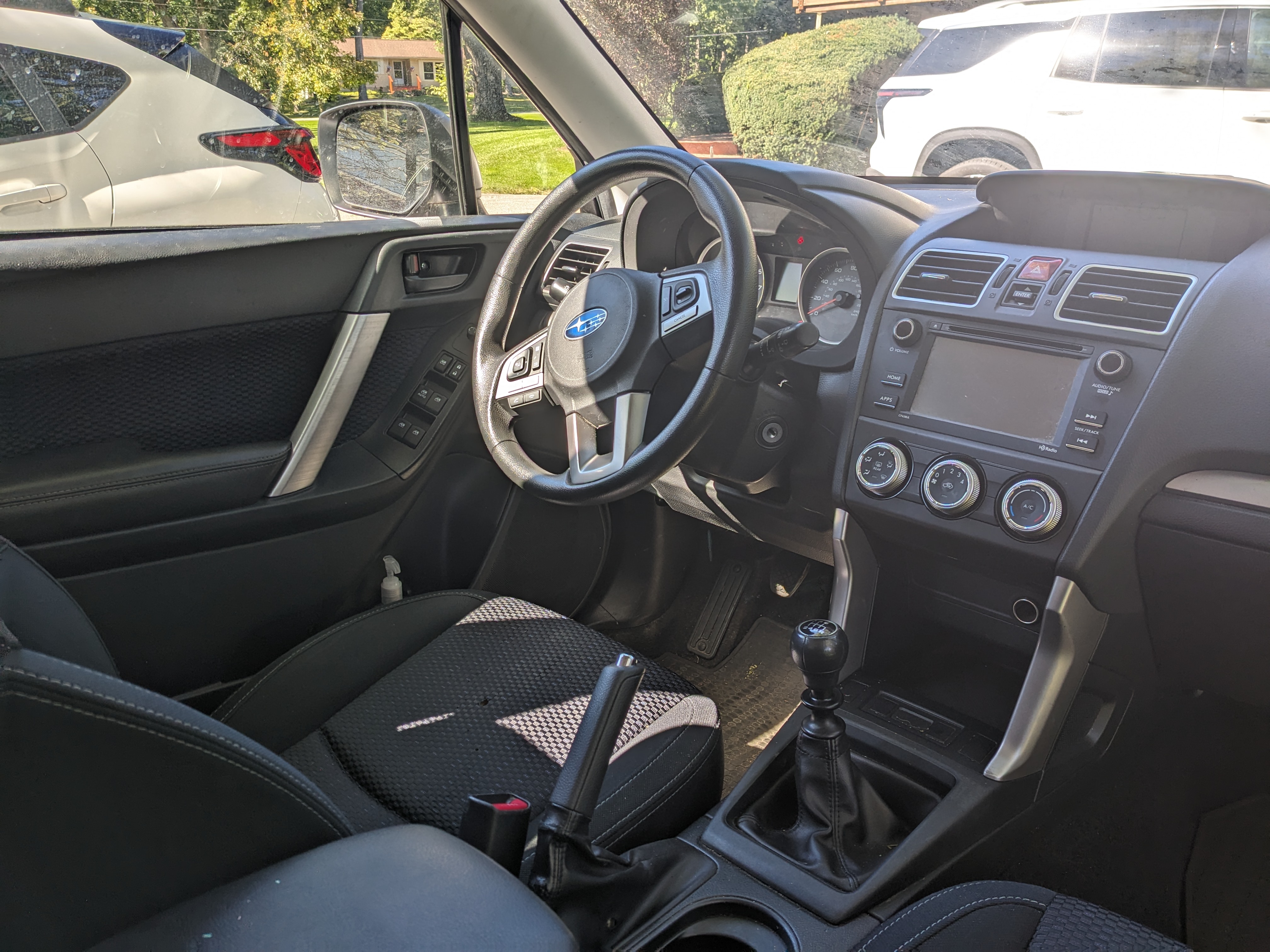 Used 2017 Subaru Forester 2.5i AWD/4WD image 17