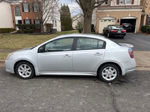 Used 2012 Nissan Sentra 2.0 SR w/ Convenience Pkg image 4