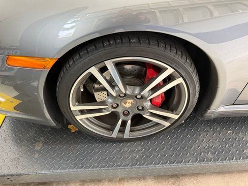 Used 2011 Porsche 911 Carrera 4S image 26