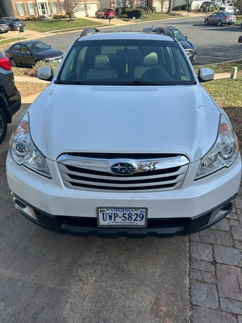 Used 2012 Subaru Outback 2.5i Premium AWD/4WD image 5