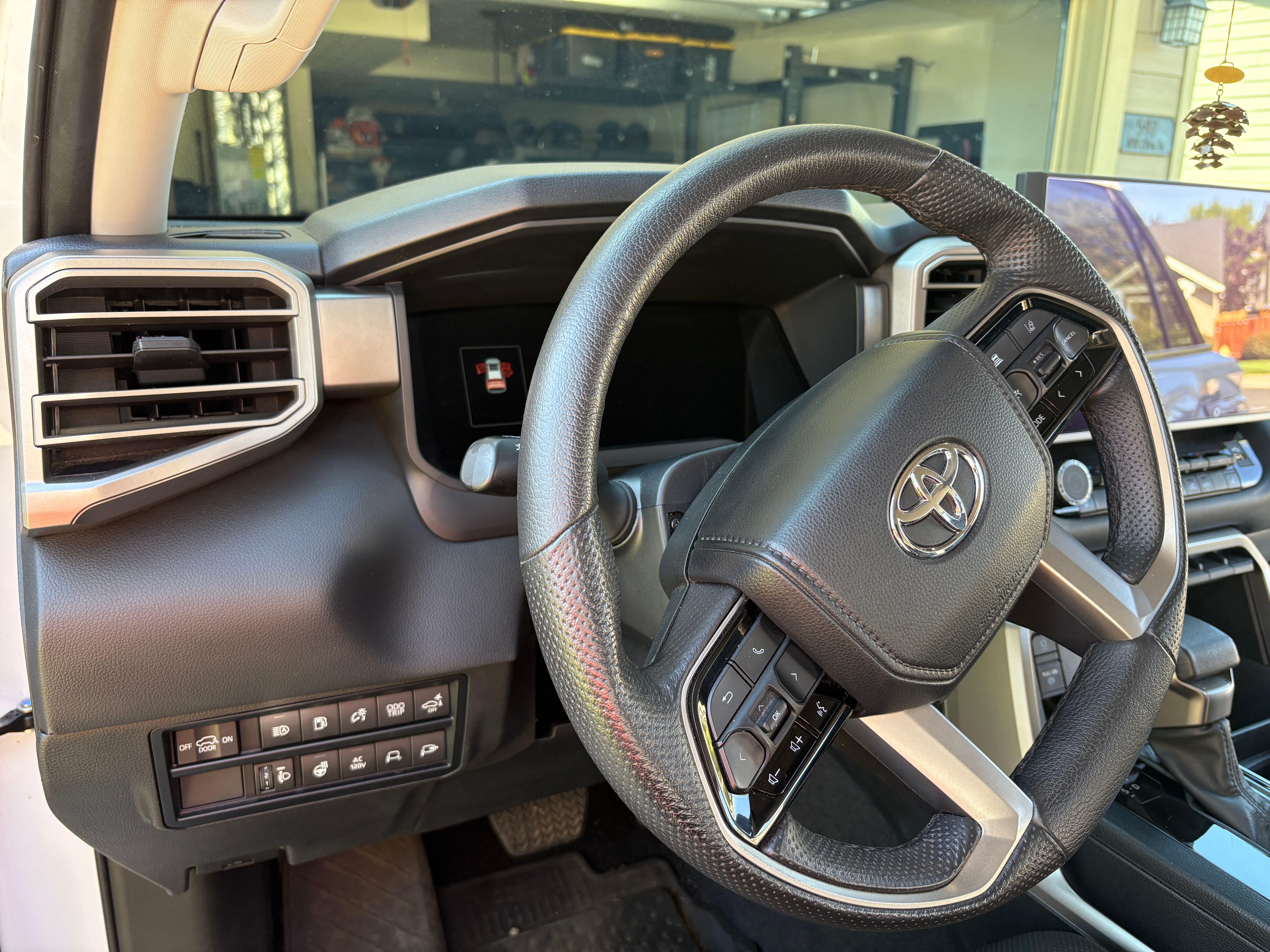 Used 2023 Toyota Sequoia SR5 w/ SR5 Premium Package AWD/4WD image 16