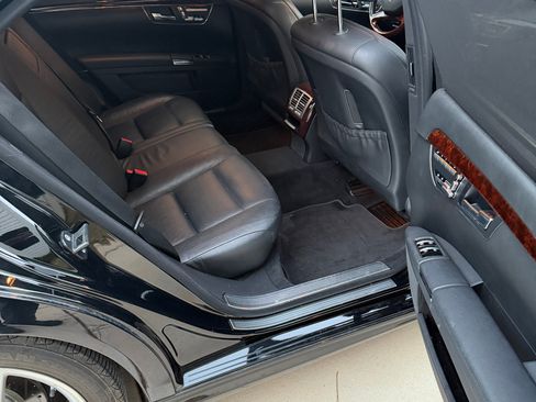 Used 2011 Mercedes-Benz S 550 4MATIC image 14