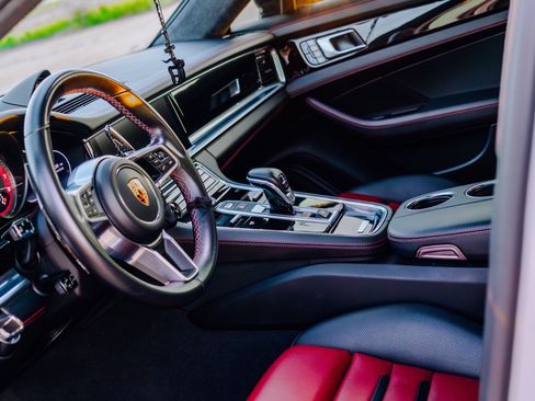Used 2018 Porsche Panamera Turbo AWD/4WD image 8