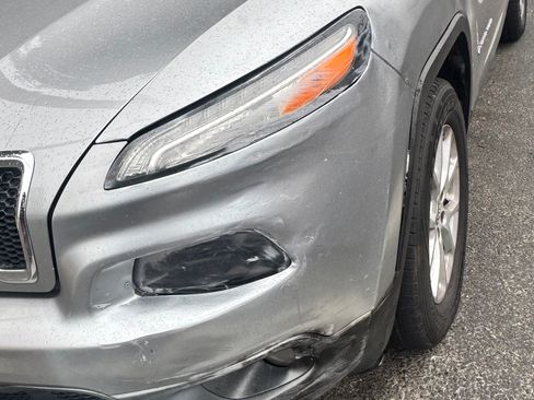 Used 2016 Jeep Cherokee Latitude w/ Safety/Convenience Group image 6