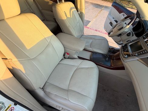 Used 2012 Toyota Avalon Limited FWD image 15