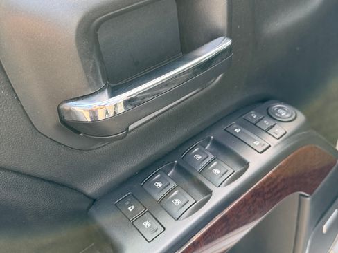 Used 2017 GMC Sierra 1500 SLT w/ SLT Premium Package image 9