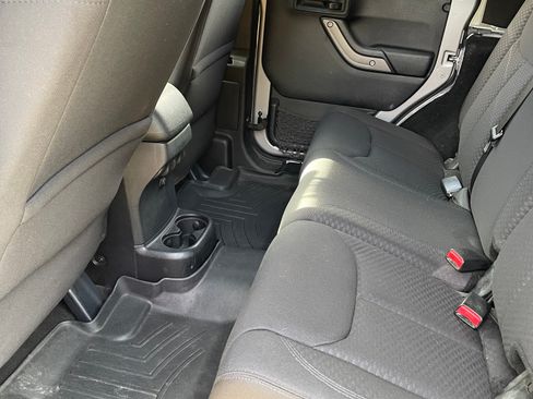 Used 2013 Jeep Wrangler Unlimited Sport AWD/4WD image 13