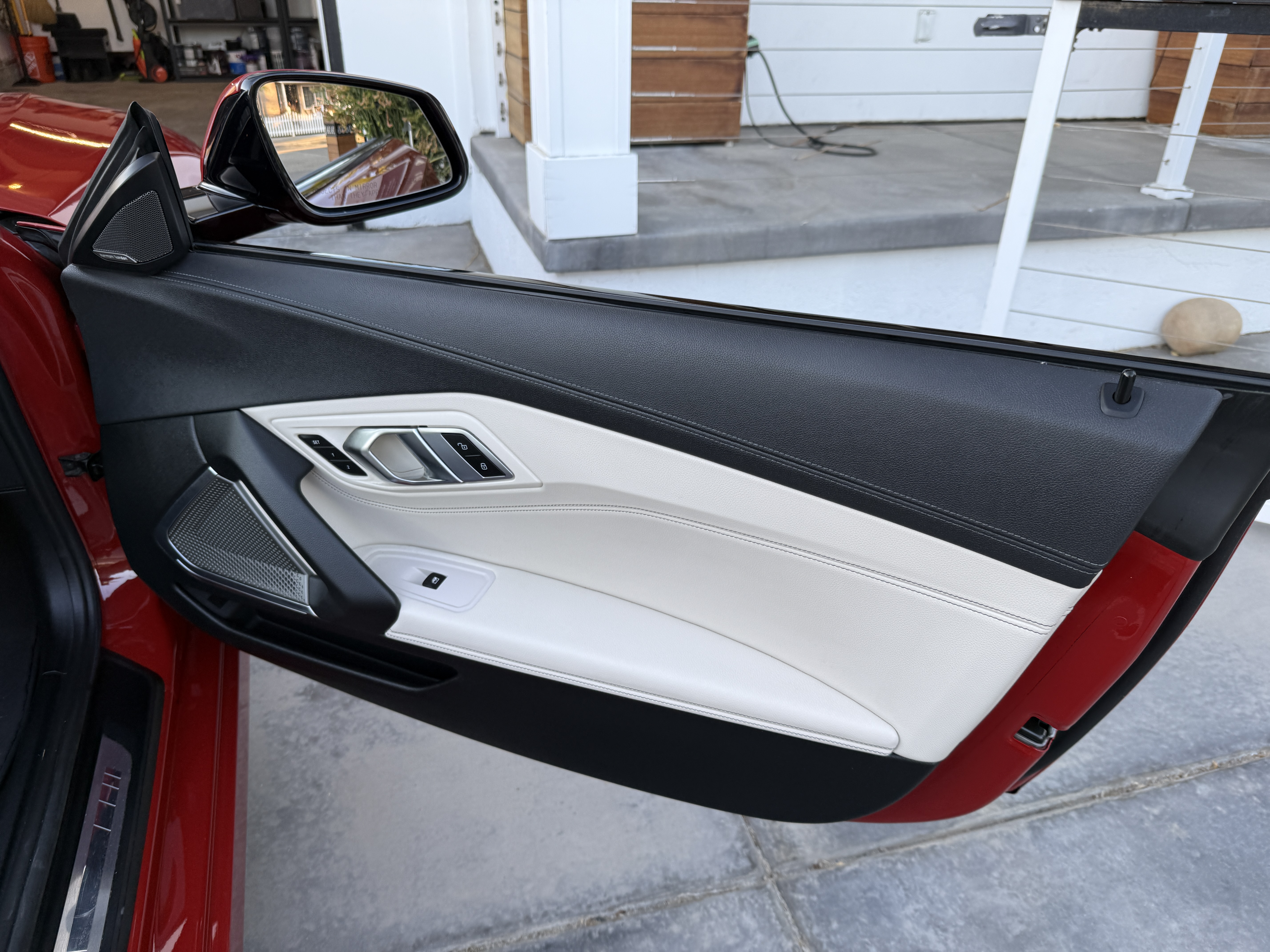 Used 2019 BMW Z4 sDrive30i w/ M Sport Package RWD image 18