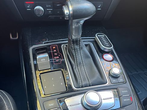 Used 2013 Audi S6 Prestige image 5