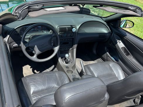 Used 2001 Ford Mustang GT RWD image 9