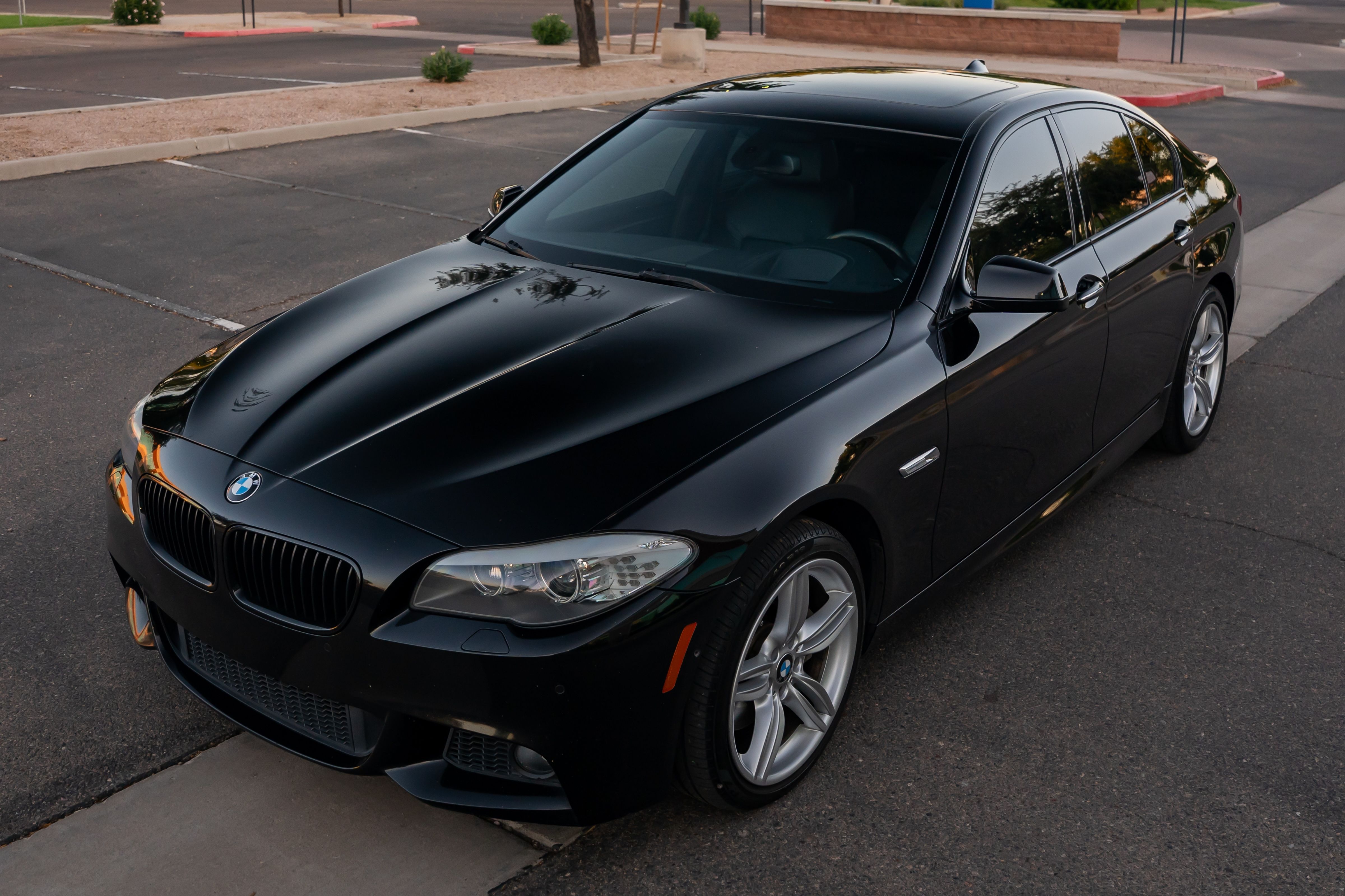 Used 2011 BMW 550i Sedan RWD image 29