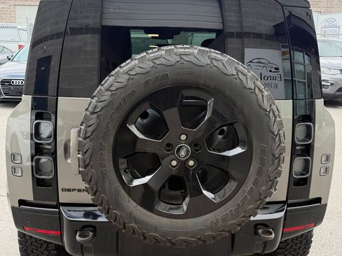 Used 2022 Land Rover Defender 90 X image 10