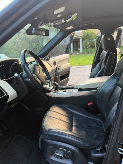 Used 2015 Land Rover Range Rover Sport HSE AWD/4WD image 5