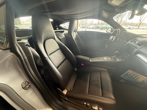 Used 2014 Porsche Cayman image 8