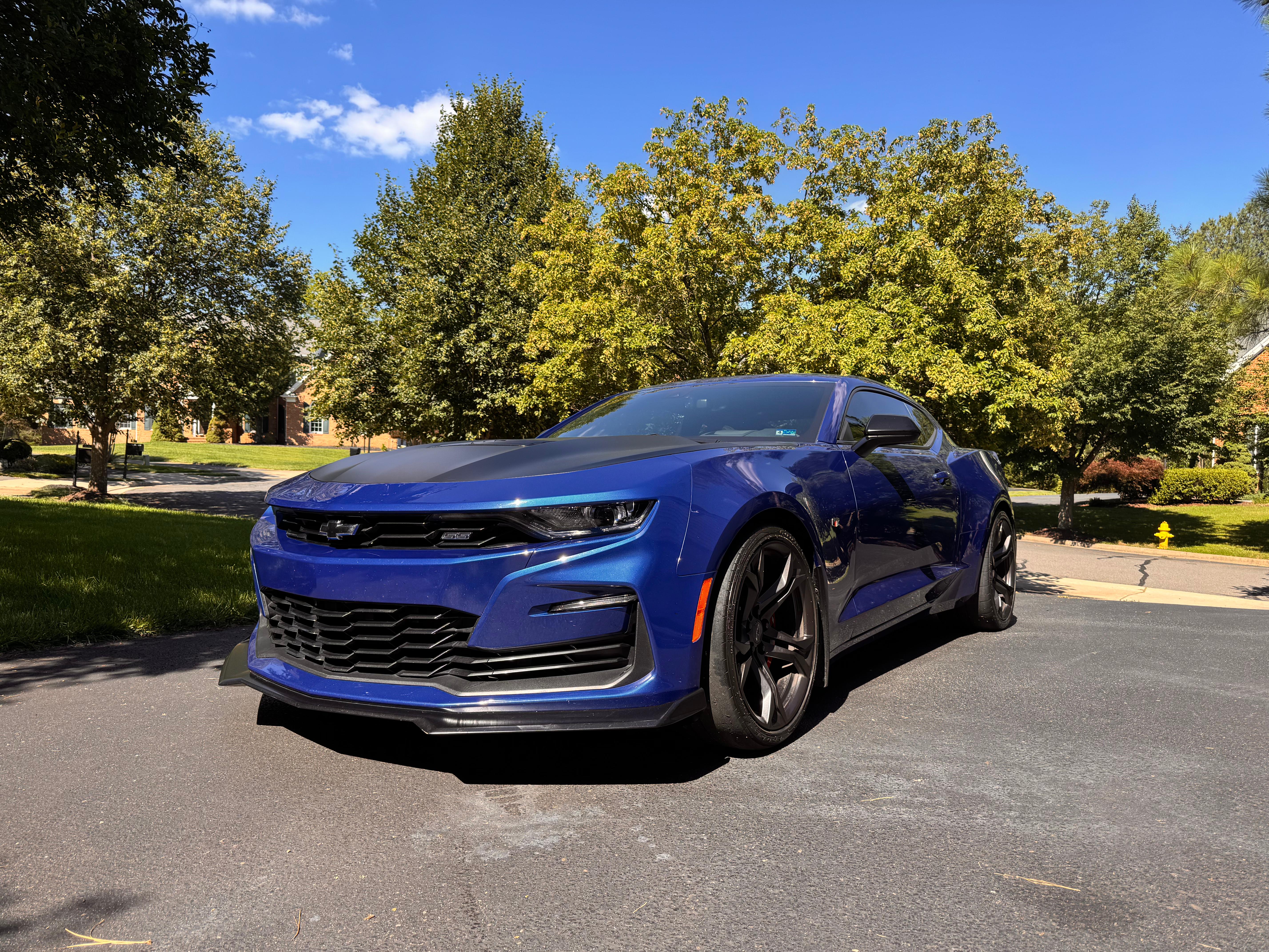 Used 2020 Chevrolet Camaro SS RWD image 1