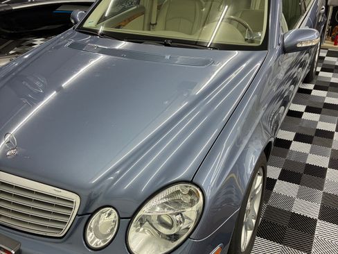 Used 2006 Mercedes-Benz E 320 E 320 CDI Sedan 4D image 2