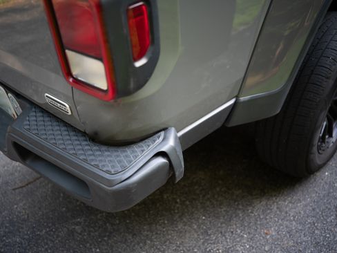 Used 2020 Jeep Gladiator Overland w/ Popular Equipment Package AWD/4WD image 17