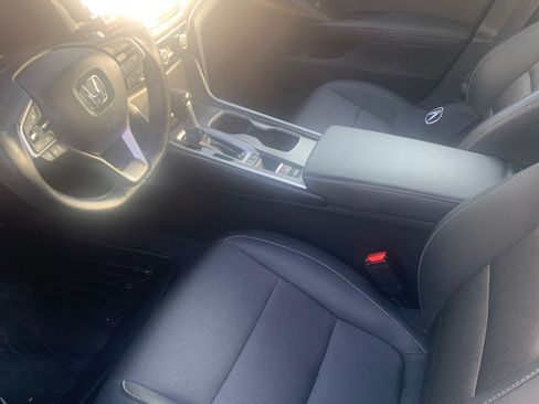 Used 2020 Honda Accord Sport image 6
