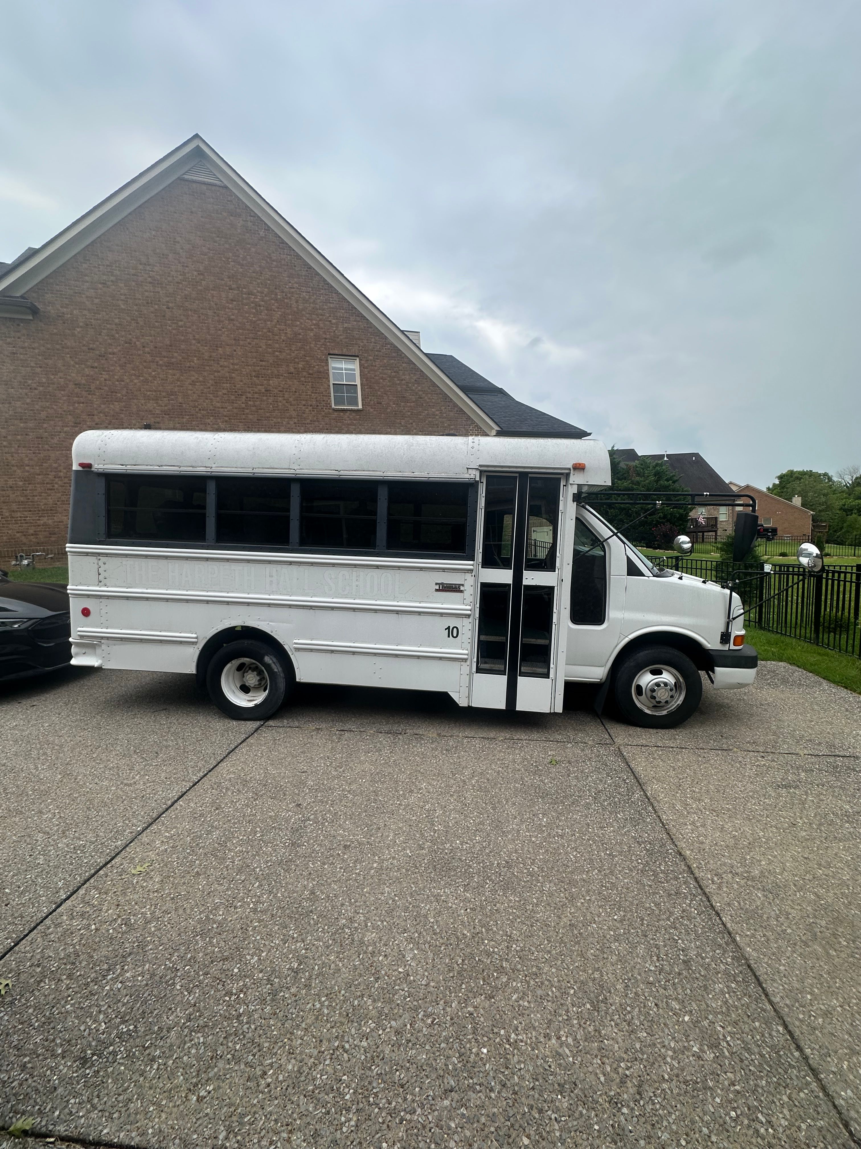 Used 2007 Chevrolet Express 3500 w/ School Bus Package RWD image 4