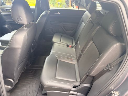 Used 2020 Volkswagen Atlas Cross Sport SE AWD/4WD image 18