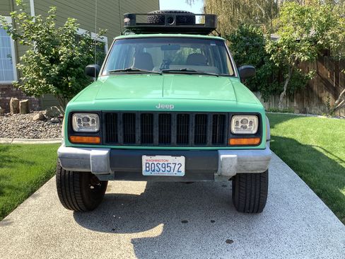 Used 1999 Jeep Cherokee SE AWD/4WD image 2