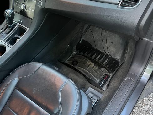 Used 2018 Ford Taurus SEL w/ Equipment Group 201A FWD image 4