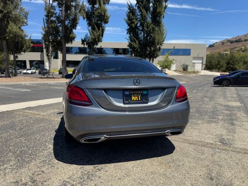Used 2019 Mercedes-Benz C 300 Sedan image 5