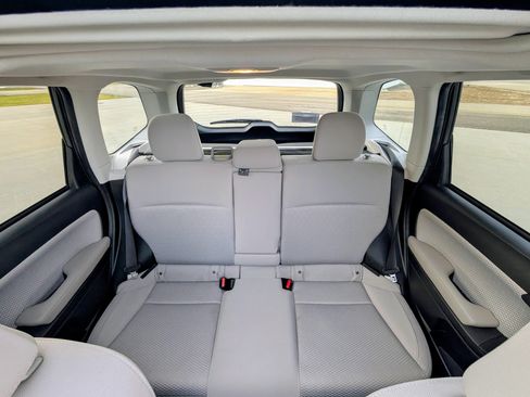 Used 2017 Subaru Forester 2.5i Premium w/ Popular Package #2A image 11