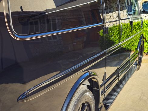 Used 2014 GMC Savana 1500 Van 3D image 5