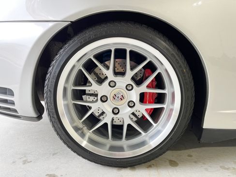 Used 2004 Porsche 911 Carrera 4S image 17