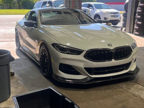 Used 2021 BMW M850i xDrive Coupe w/ M Carbon Exterior Package AWD/4WD image 9