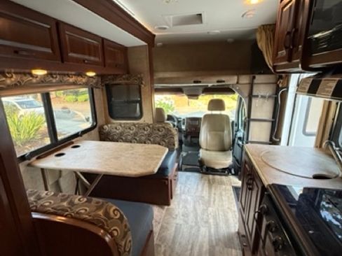 Used 2014 Mercedes-Benz Sprinter 3500 image 5