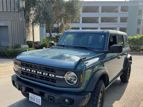 Used 2022 Ford Bronco Black Diamond image 13