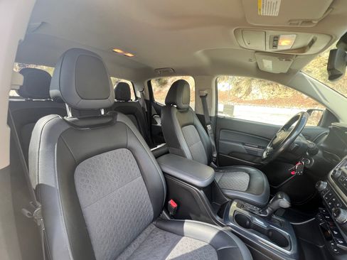 Used 2017 Chevrolet Colorado Z71 image 15