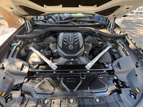 Used 2022 BMW ALPINA XB7 image 25
