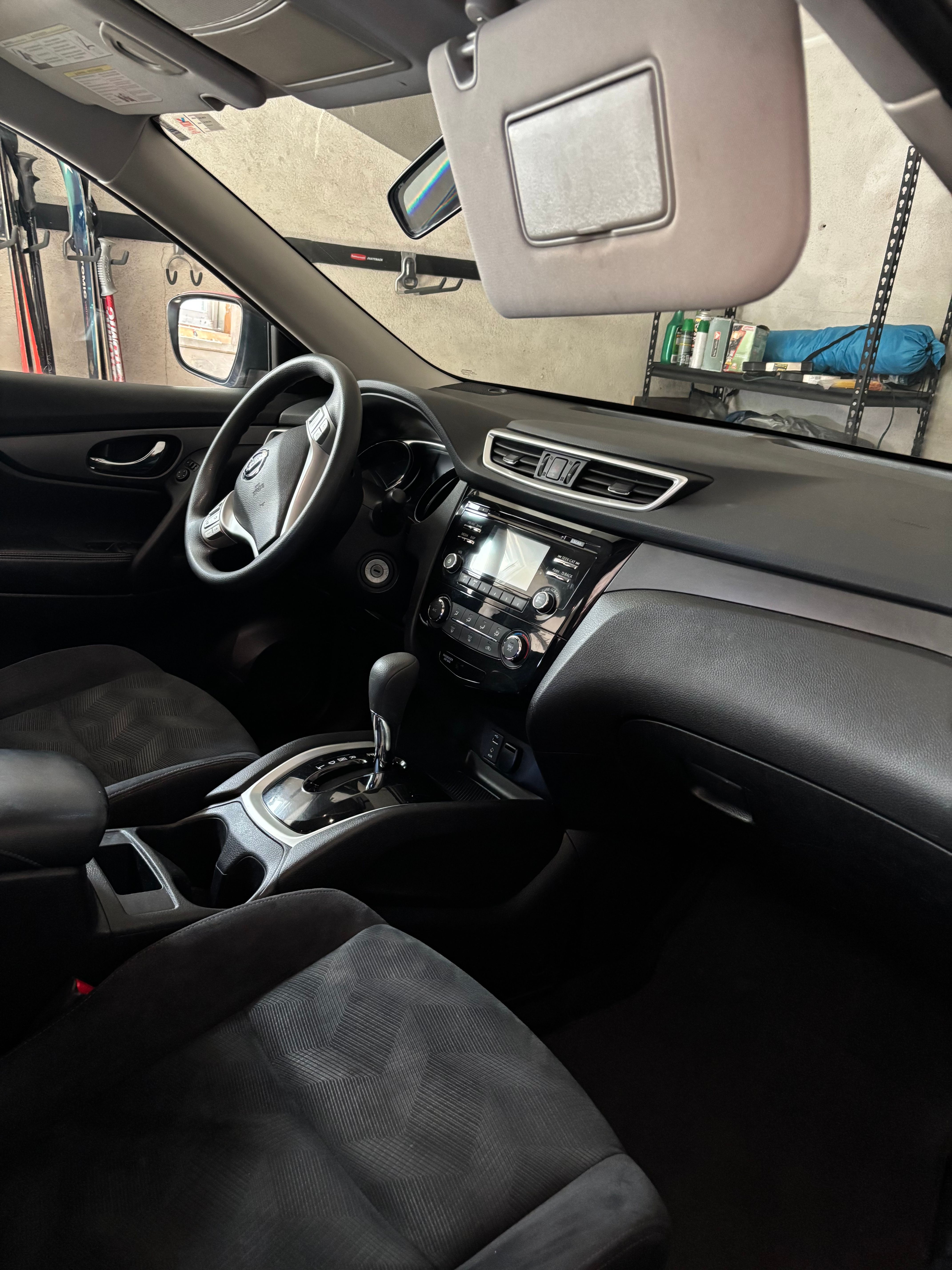 Used 2016 Nissan Rogue S AWD/4WD image 19