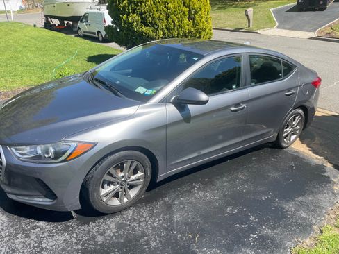 Used 2018 Hyundai Elantra SEL FWD image 14
