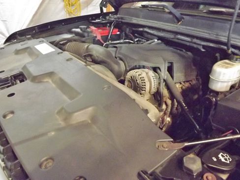 Used 2009 Chevrolet Silverado 2500 LT w/ Exterior Plus Package image 12