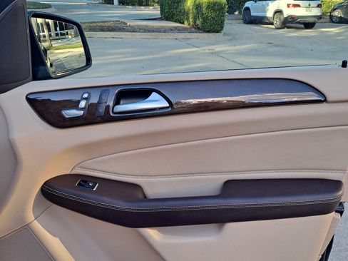 Used 2016 Mercedes-Benz GLE 350 image 16