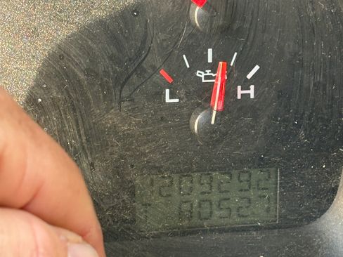 Used 2005 Ford F150 STX image 12