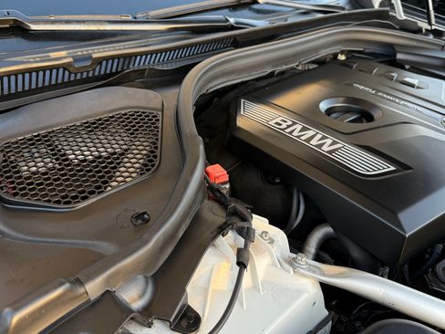 Used 2019 BMW 530i w/ Convenience Package image 31