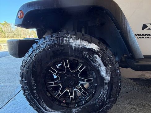 Used 2009 Jeep Wrangler Unlimited X w/ Trailer Tow Group image 17