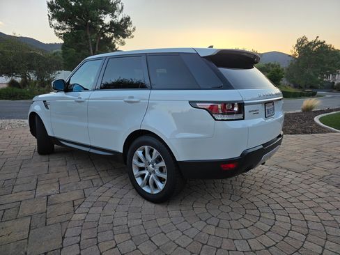 Used 2016 Land Rover Range Rover Sport HSE AWD/4WD image 6