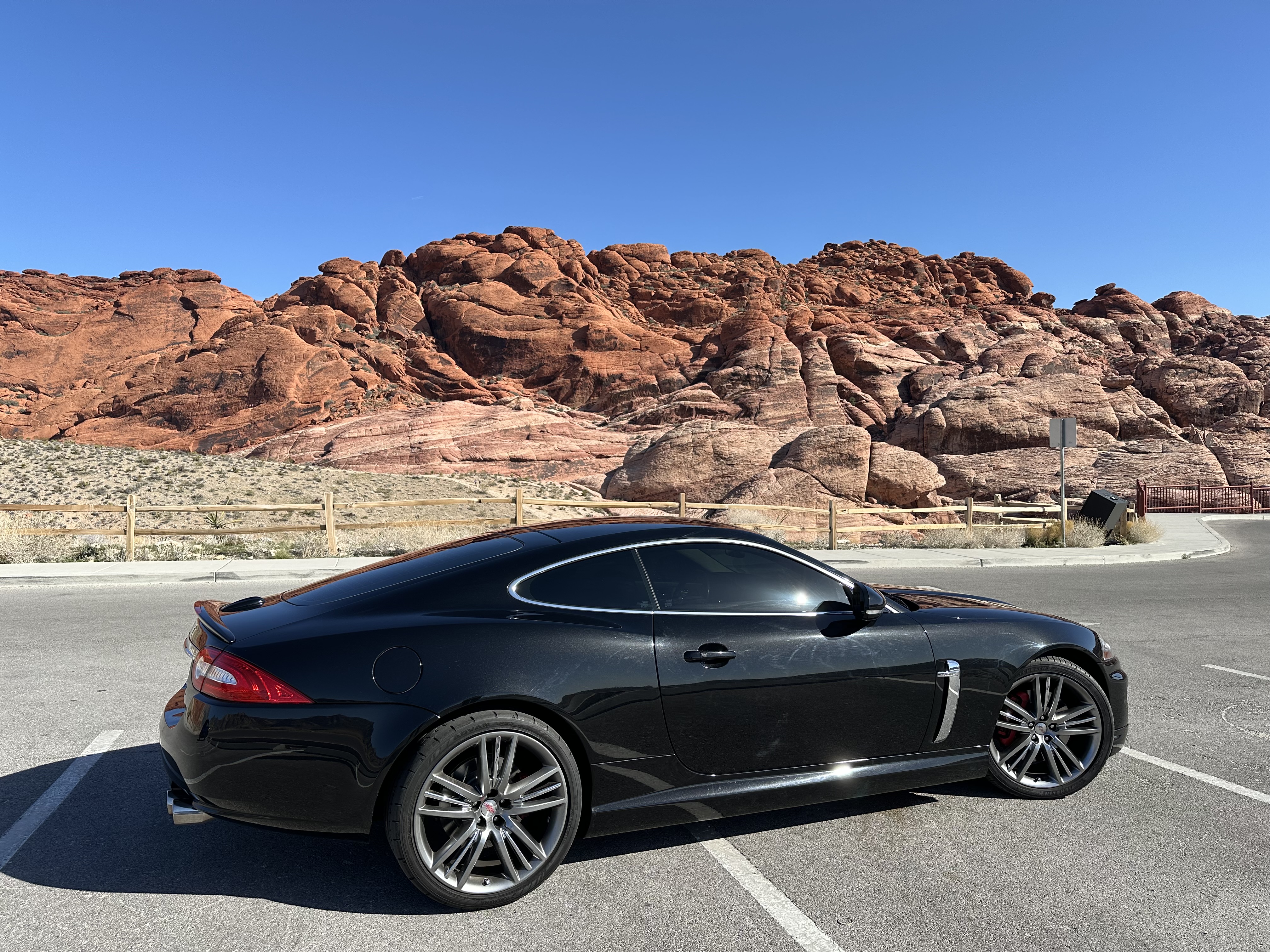 Used 2010 Jaguar XK Coupe RWD image 4