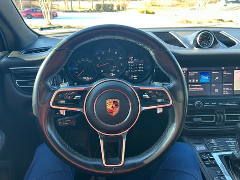 Used 2019 Porsche Macan Sport Edition image 14