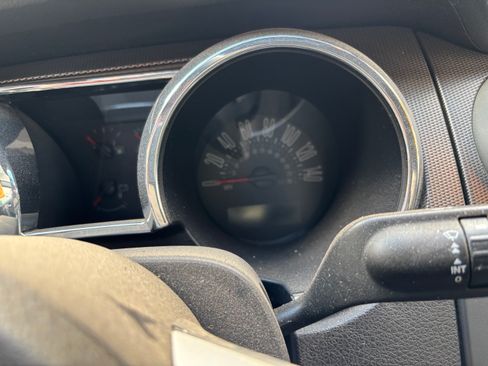 Used 2008 Ford Mustang GT RWD image 2