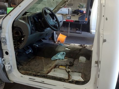 Used 2007 Chevrolet Silverado 1500 W/T RWD image 31