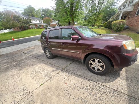 Used 2011 Honda Pilot Touring image 4