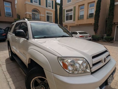 Used 2003 Toyota 4Runner Sport AWD/4WD image 8