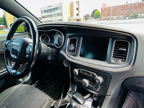 Used 2016 Dodge Charger SXT AWD/4WD image 15
